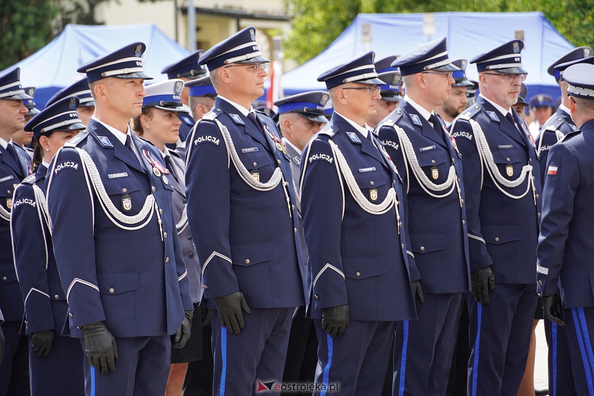 Święto Policji w Ostrołęce. Wręczono awanse i odznaczenia [20.07.2023] - zdjęcie #77 - eOstroleka.pl