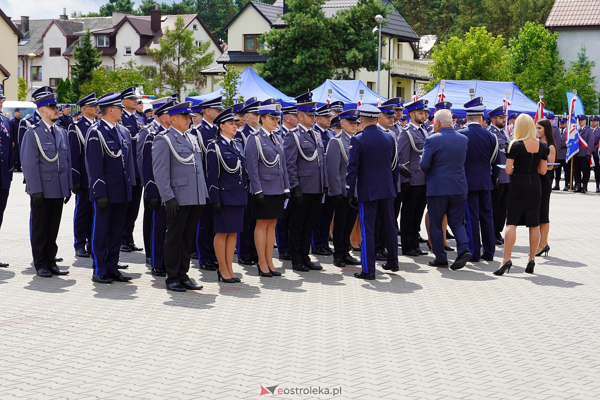 Święto Policji w Ostrołęce. Wręczono awanse i odznaczenia [20.07.2023] - zdjęcie #63 - eOstroleka.pl