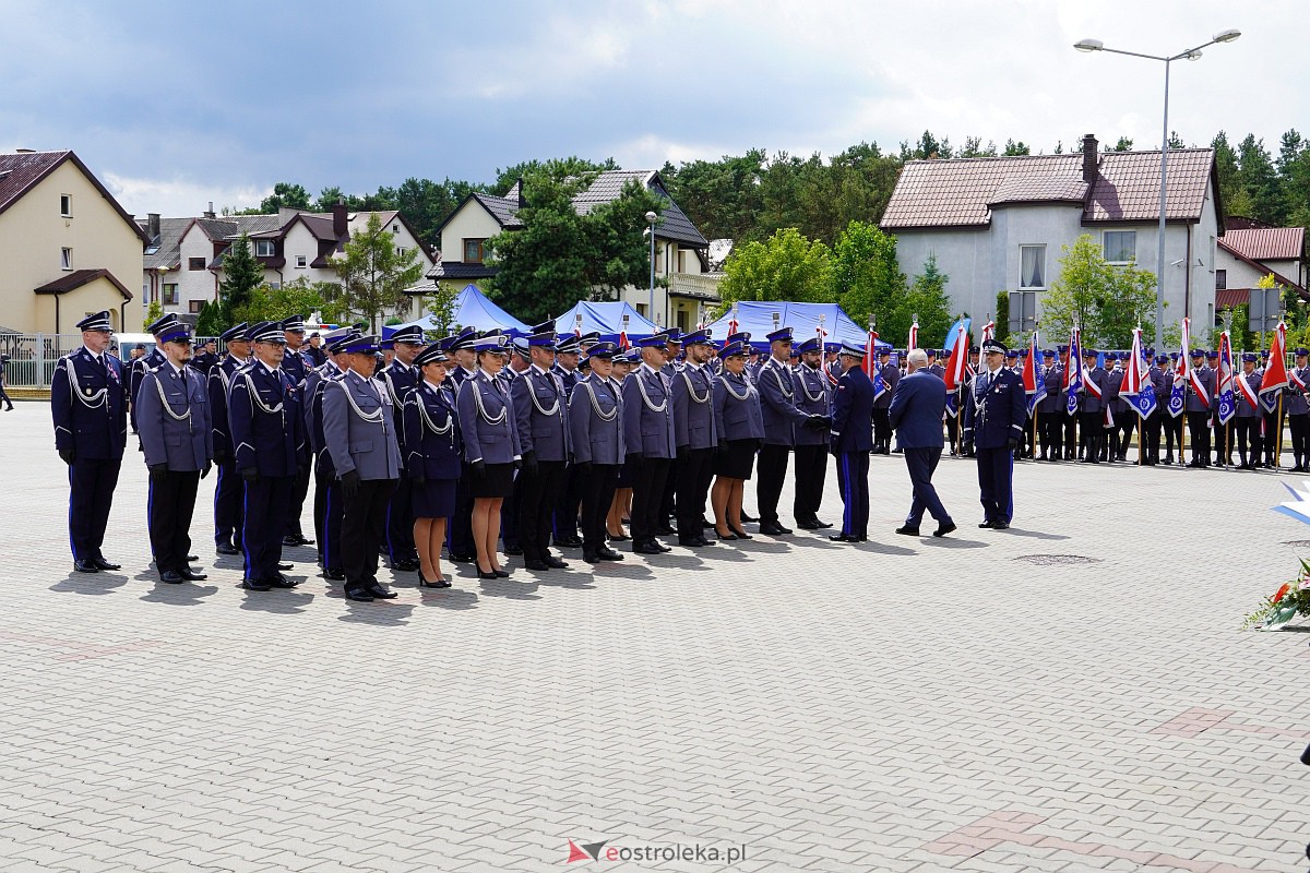 Święto Policji w Ostrołęce. Wręczono awanse i odznaczenia [20.07.2023] - zdjęcie #61 - eOstroleka.pl