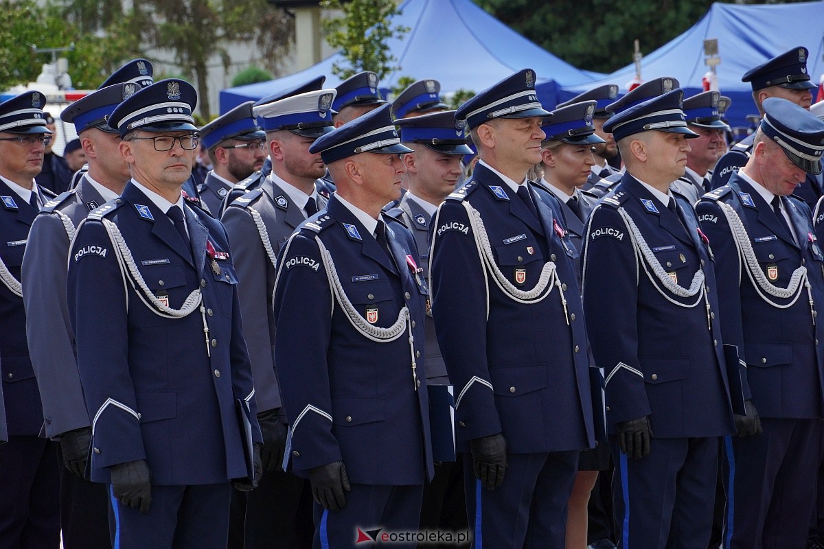 Święto Policji w Ostrołęce. Wręczono awanse i odznaczenia [20.07.2023] - zdjęcie #55 - eOstroleka.pl