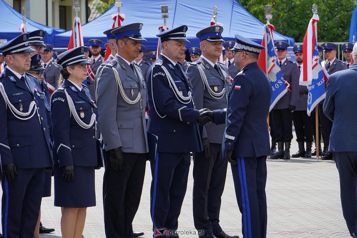 Święto Policji w Ostrołęce. Wręczono awanse i odznaczenia [20.07.2023] - zdjęcie #53 - eOstroleka.pl
