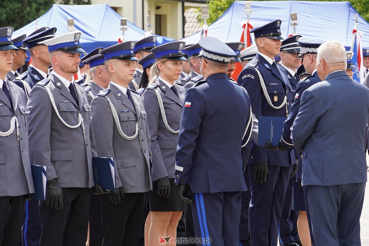 Święto Policji w Ostrołęce. Wręczono awanse i odznaczenia [20.07.2023] - zdjęcie #44 - eOstroleka.pl