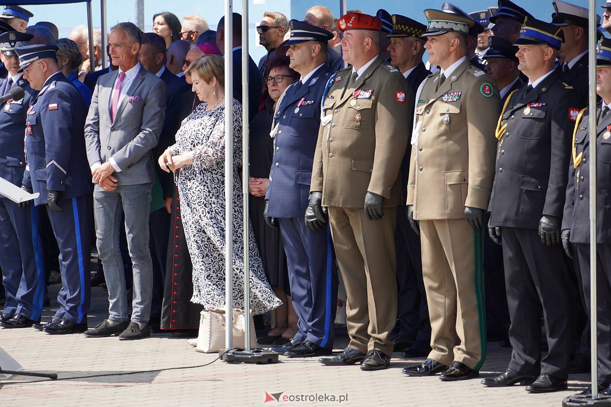 Święto Policji w Ostrołęce. Wręczono awanse i odznaczenia [20.07.2023] - zdjęcie #40 - eOstroleka.pl