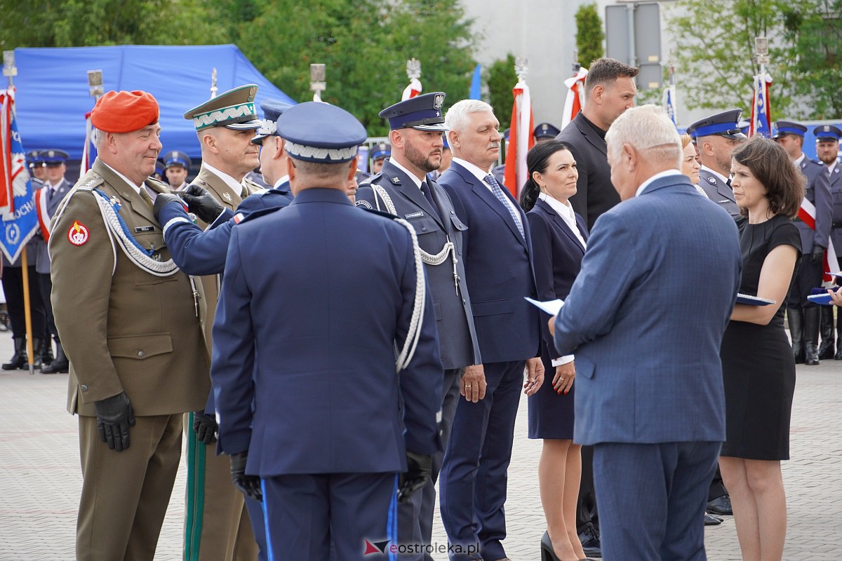 Święto Policji w Ostrołęce. Wręczono awanse i odznaczenia [20.07.2023] - zdjęcie #37 - eOstroleka.pl