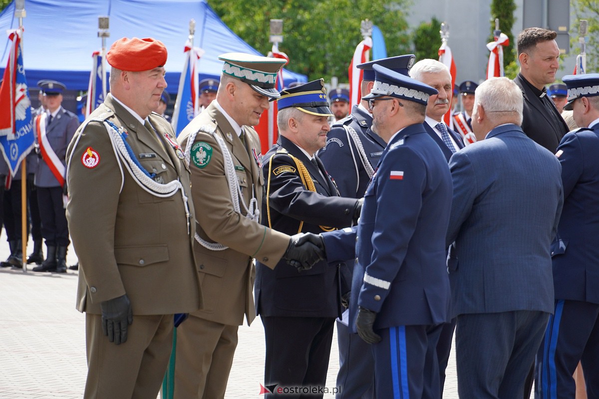 Święto Policji w Ostrołęce. Wręczono awanse i odznaczenia [20.07.2023] - zdjęcie #34 - eOstroleka.pl