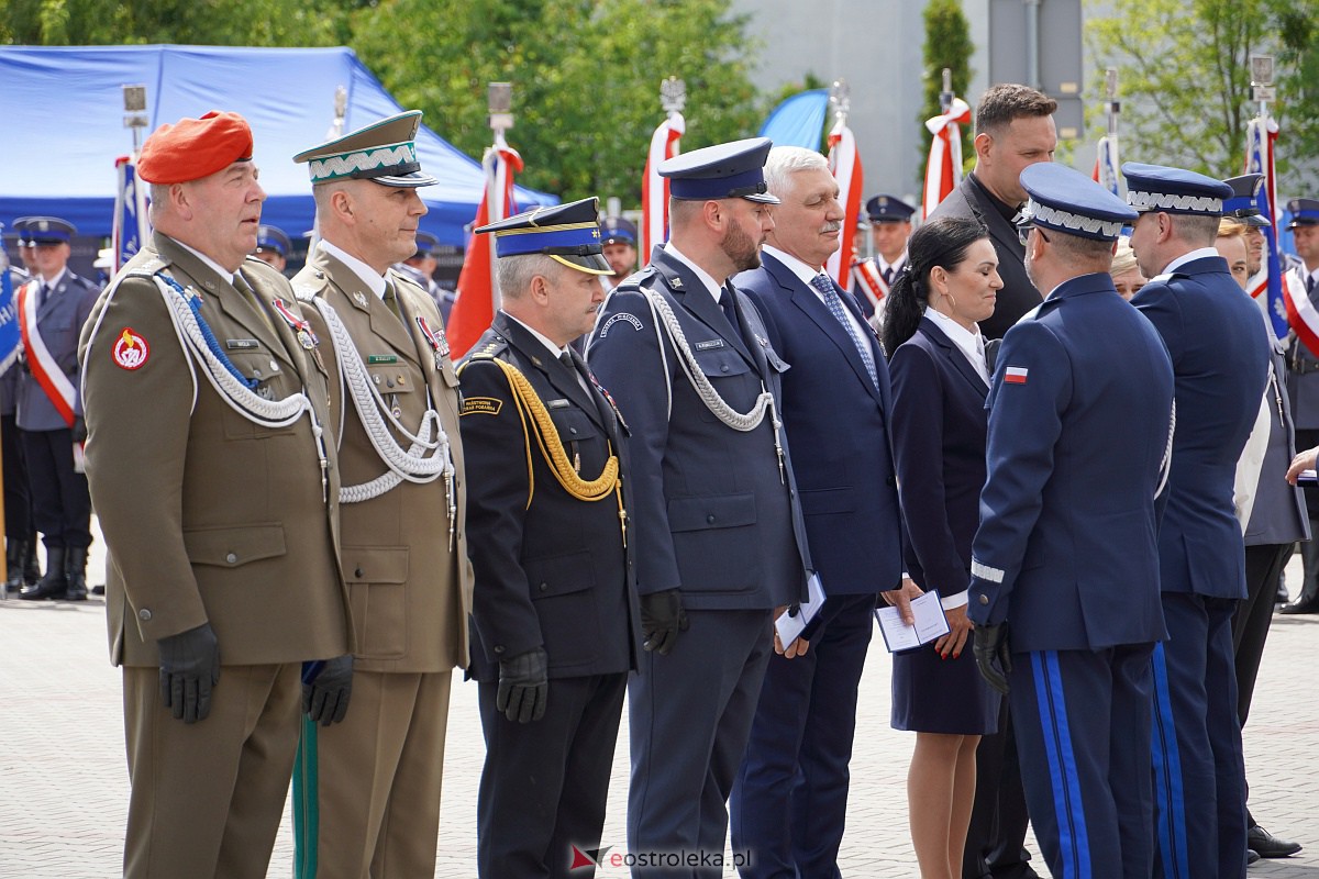 Święto Policji w Ostrołęce. Wręczono awanse i odznaczenia [20.07.2023] - zdjęcie #33 - eOstroleka.pl