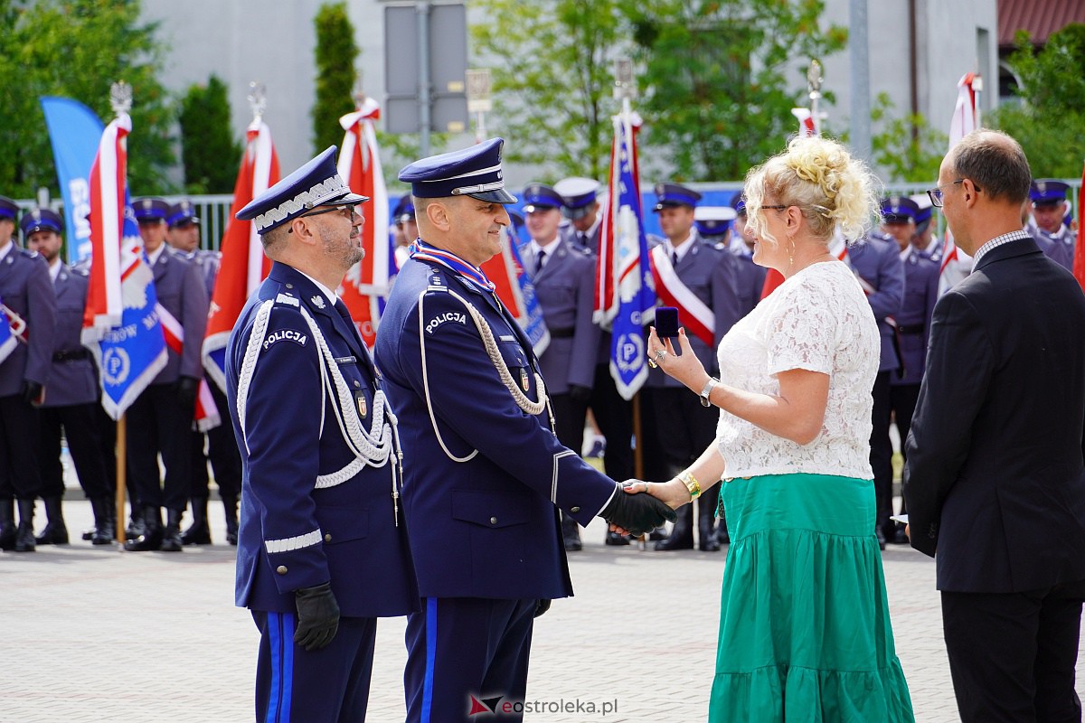 Święto Policji w Ostrołęce. Wręczono awanse i odznaczenia [20.07.2023] - zdjęcie #23 - eOstroleka.pl