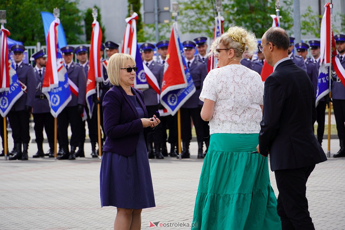 Święto Policji w Ostrołęce. Wręczono awanse i odznaczenia [20.07.2023] - zdjęcie #19 - eOstroleka.pl