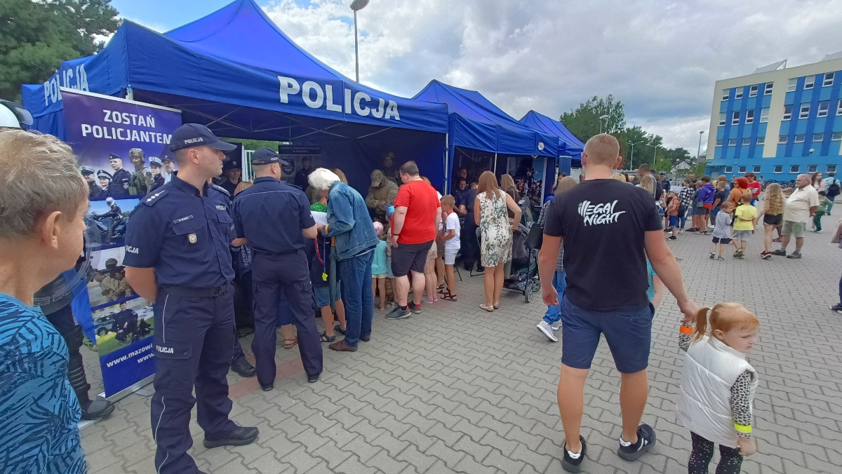 Rodzinny piknik na Święto Policji w Ostrołęce [20.07.2023] - zdjęcie #103 - eOstroleka.pl