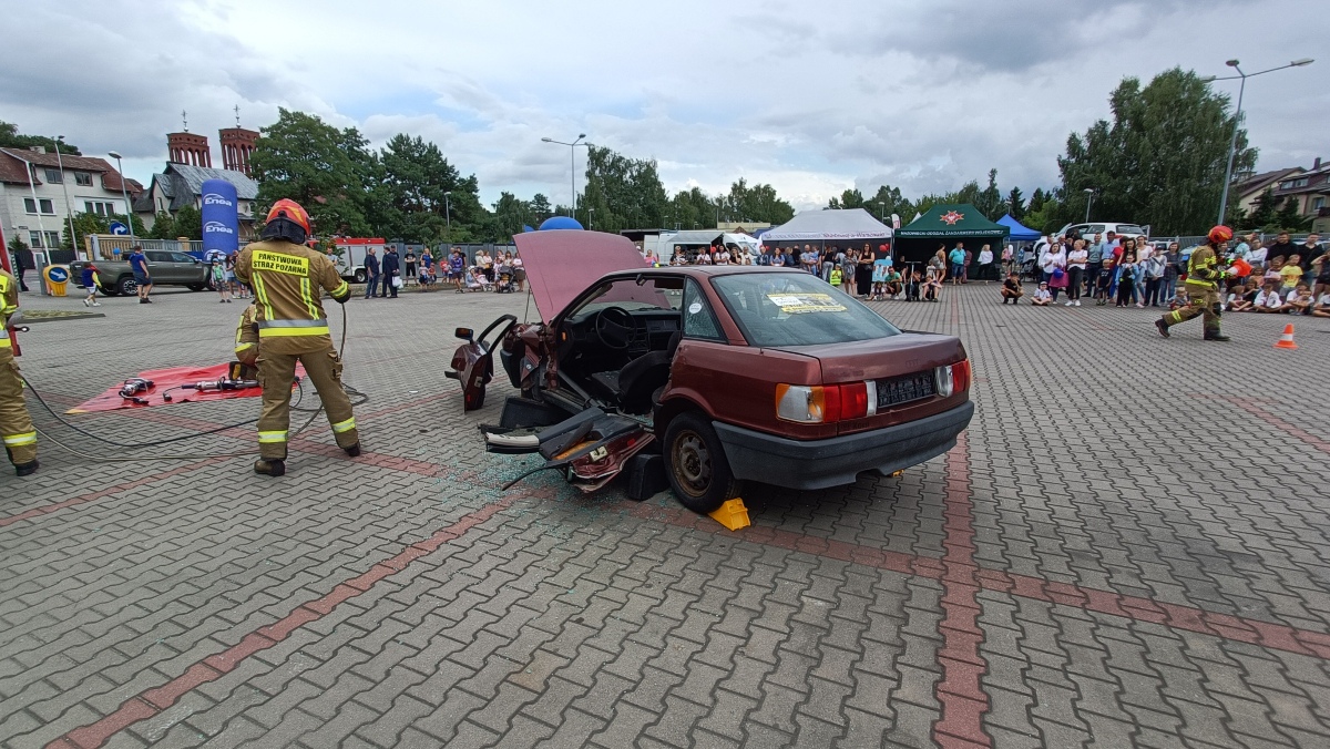 Rodzinny piknik na Święto Policji w Ostrołęce [20.07.2023] - zdjęcie #119 - eOstroleka.pl