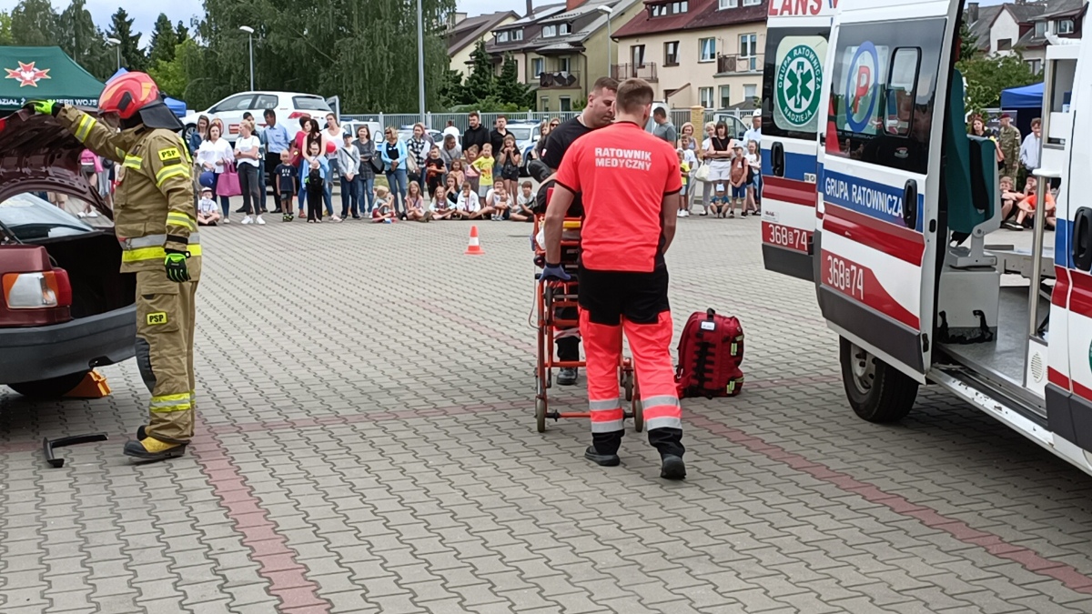 Rodzinny piknik na Święto Policji w Ostrołęce [20.07.2023] - zdjęcie #124 - eOstroleka.pl