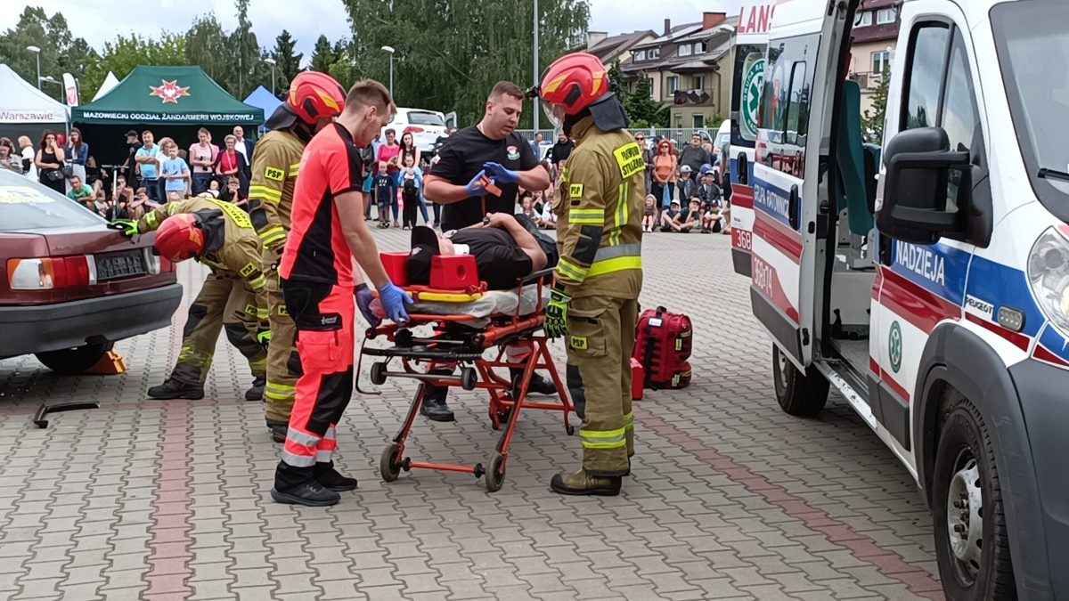 Rodzinny piknik na Święto Policji w Ostrołęce [20.07.2023] - zdjęcie #129 - eOstroleka.pl