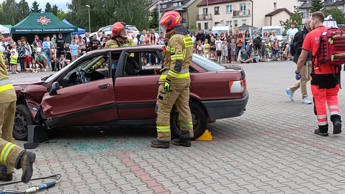 Rodzinny piknik na Święto Policji w Ostrołęce [20.07.2023] - zdjęcie #136 - eOstroleka.pl