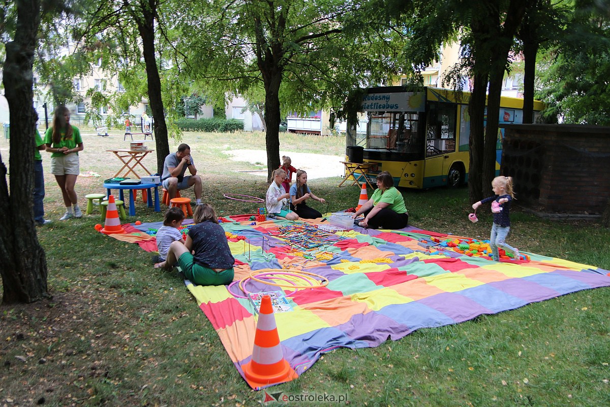 Radosny Świetlicobus w trasie [21.07.2023] - zdjęcie #6 - eOstroleka.pl