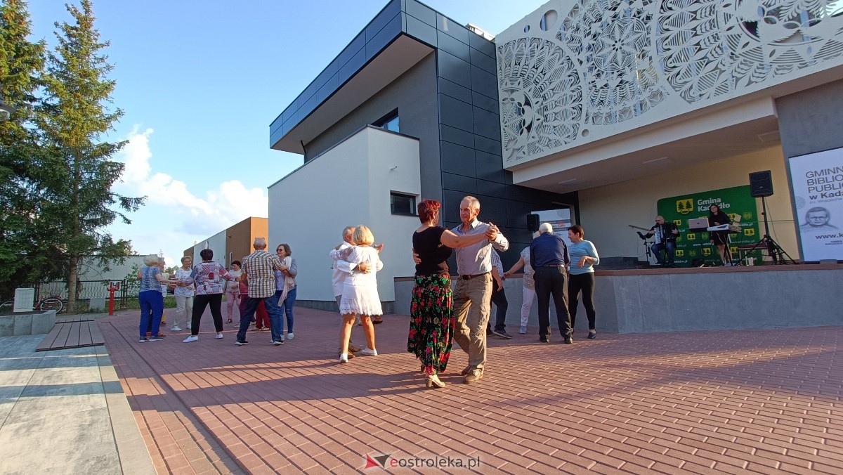 Plenerowa potańcówka w Kadzidle [22.07.2023] - zdjęcie #64 - eOstroleka.pl