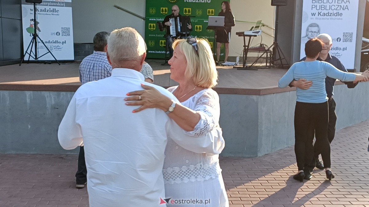 Plenerowa potańcówka w Kadzidle [22.07.2023] - zdjęcie #53 - eOstroleka.pl
