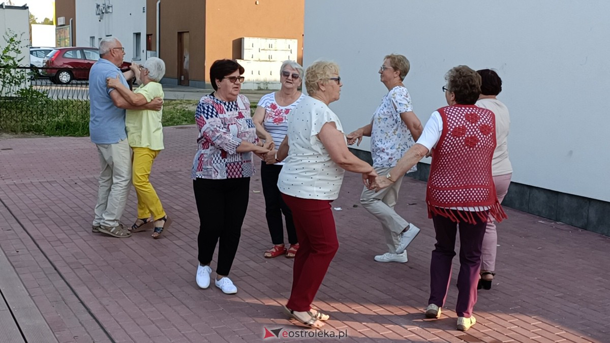Plenerowa potańcówka w Kadzidle [22.07.2023] - zdjęcie #51 - eOstroleka.pl