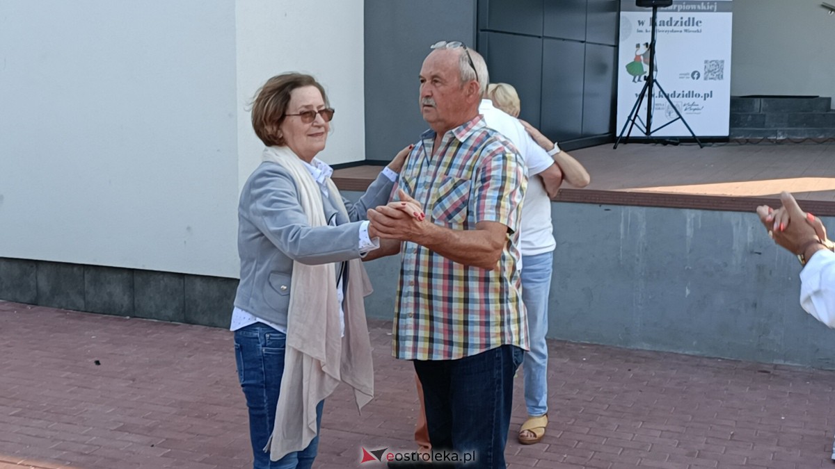 Plenerowa potańcówka w Kadzidle [22.07.2023] - zdjęcie #49 - eOstroleka.pl