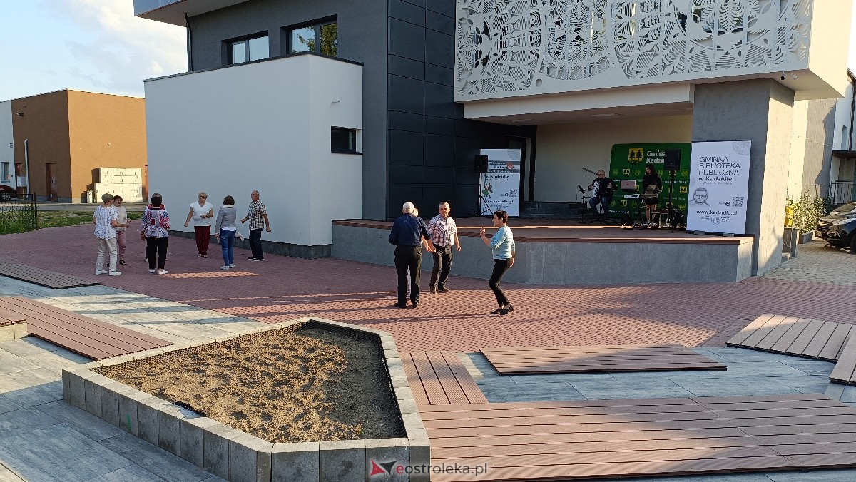 Plenerowa potańcówka w Kadzidle [22.07.2023] - zdjęcie #48 - eOstroleka.pl