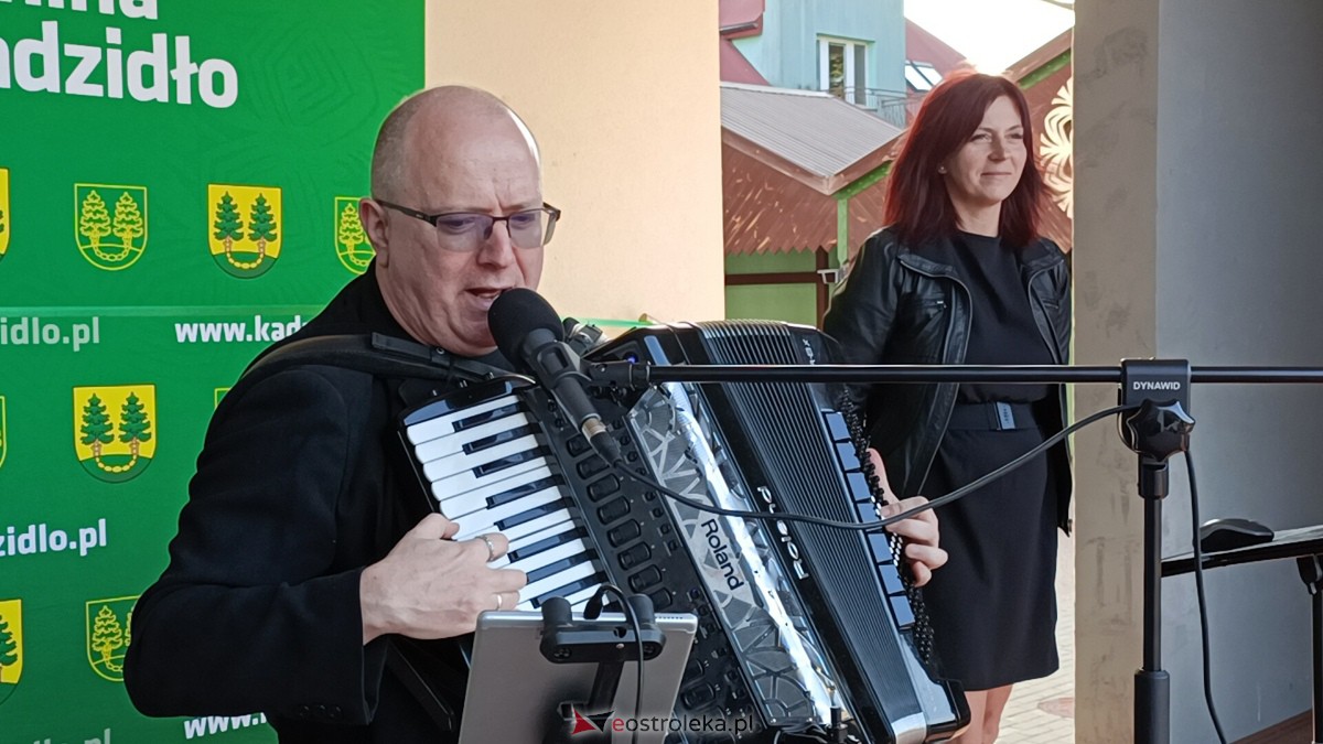 Plenerowa potańcówka w Kadzidle [22.07.2023] - zdjęcie #31 - eOstroleka.pl