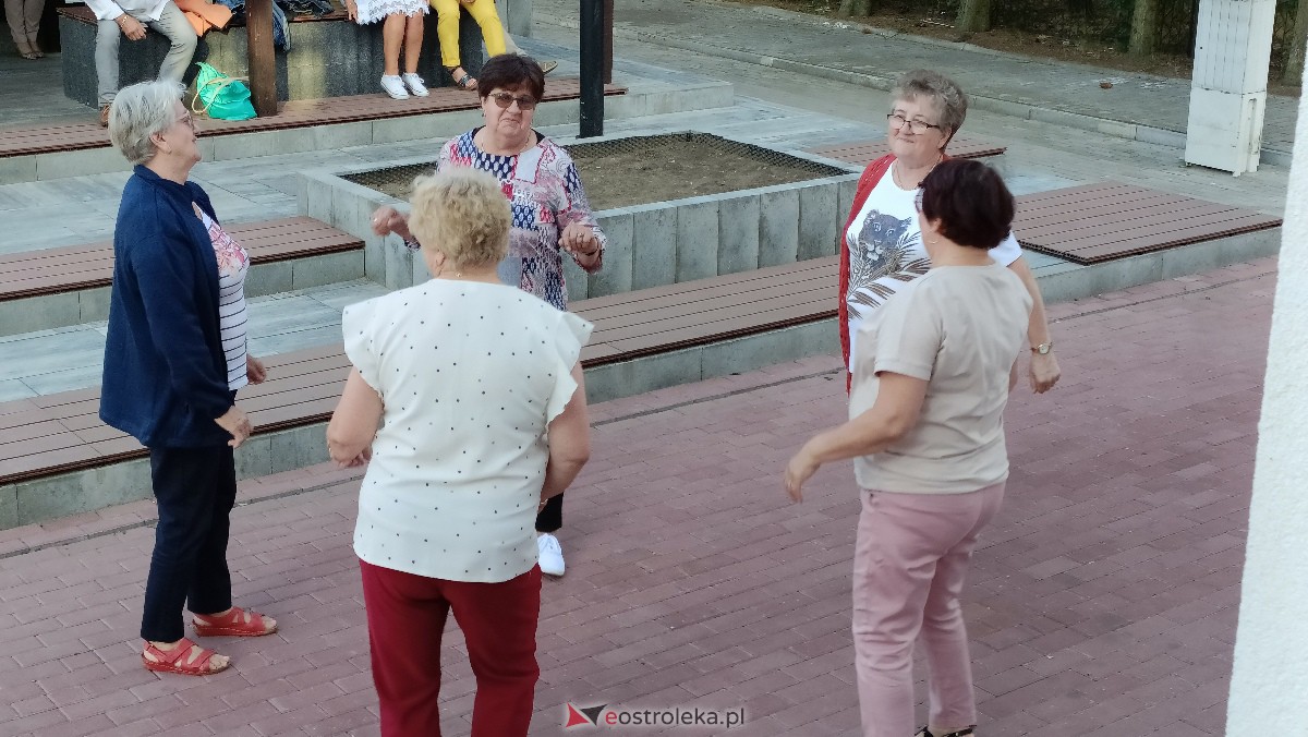 Plenerowa potańcówka w Kadzidle [22.07.2023] - zdjęcie #27 - eOstroleka.pl