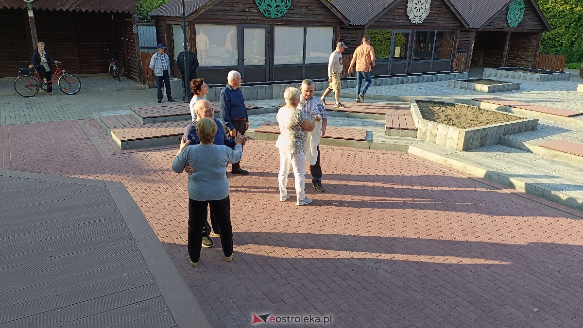 Plenerowa potańcówka w Kadzidle [22.07.2023] - zdjęcie #25 - eOstroleka.pl