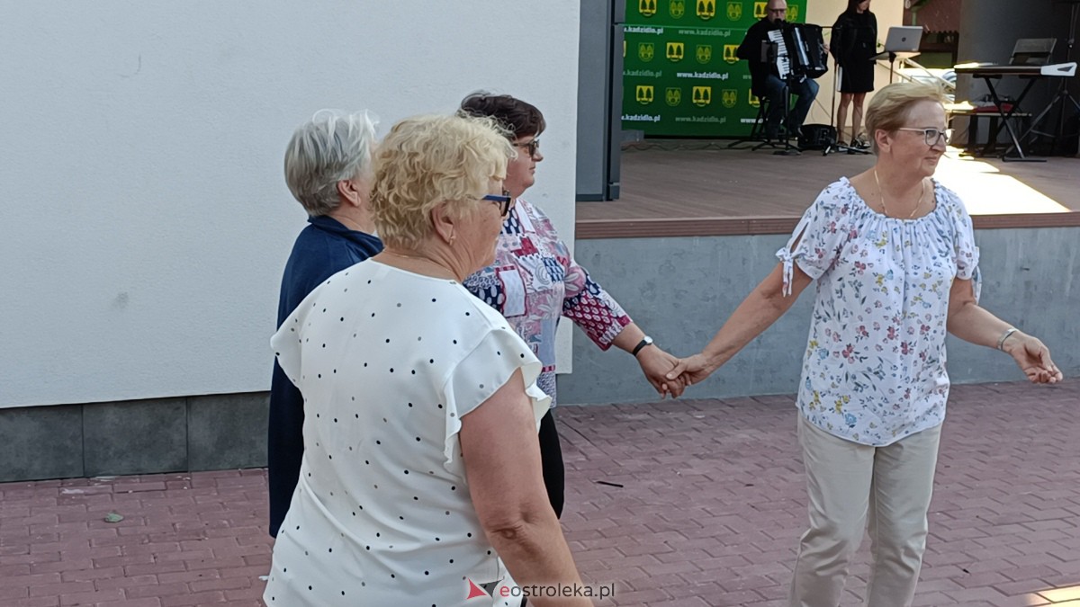 Plenerowa potańcówka w Kadzidle [22.07.2023] - zdjęcie #10 - eOstroleka.pl