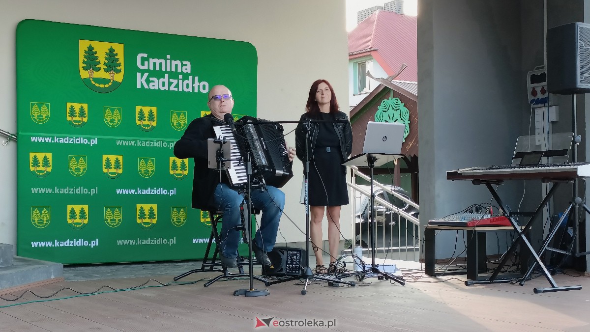Plenerowa potańcówka w Kadzidle [22.07.2023] - zdjęcie #9 - eOstroleka.pl