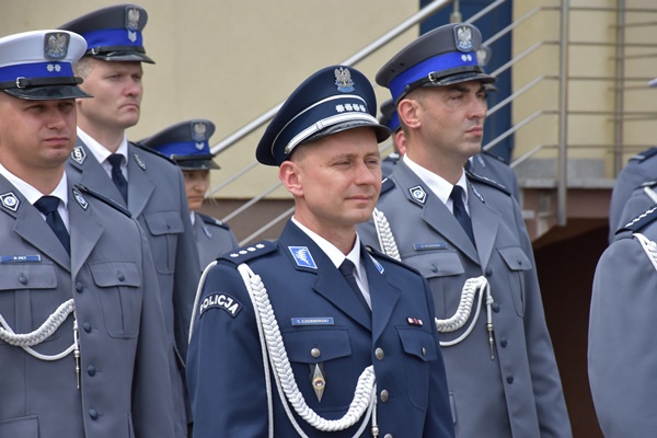 Święto Policji w Wyszkowie. Były awanse i odznaczenia dla zasłużonych funkcjonariuszy [25.07.2023] - zdjęcie #4 - eOstroleka.pl