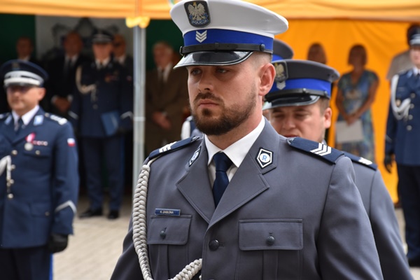 Święto Policji w Wyszkowie. Były awanse i odznaczenia dla zasłużonych funkcjonariuszy [25.07.2023] - zdjęcie #9 - eOstroleka.pl