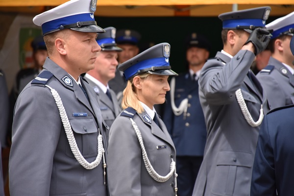 Święto Policji w Wyszkowie. Były awanse i odznaczenia dla zasłużonych funkcjonariuszy [25.07.2023] - zdjęcie #7 - eOstroleka.pl