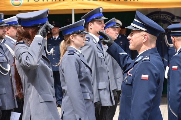 Święto Policji w Wyszkowie. Były awanse i odznaczenia dla zasłużonych funkcjonariuszy [25.07.2023] - zdjęcie #16 - eOstroleka.pl