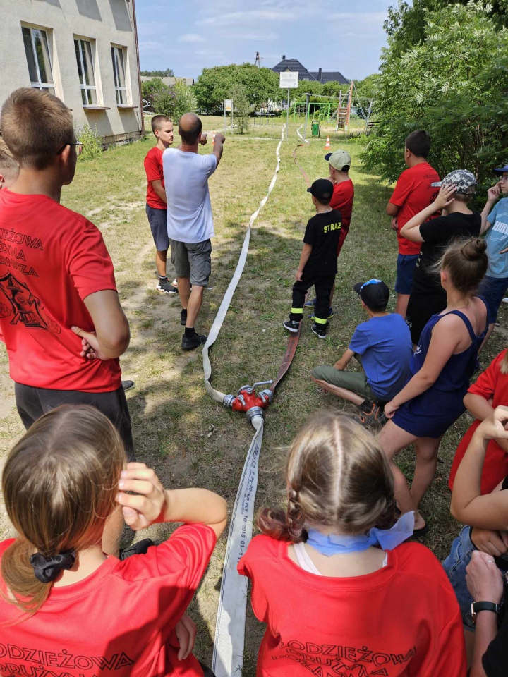 Szkolenie Młodzieżowych Drużyn Pożarniczych działających przy OSP z terenu gminy Goworowo - zdjęcie #15 - eOstroleka.pl