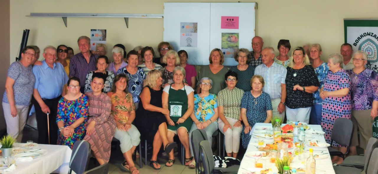Danie Wspólnych Chwil. Spotkanie KGW „Borkowianki” z seniorami - zdjęcie #3 - eOstroleka.pl