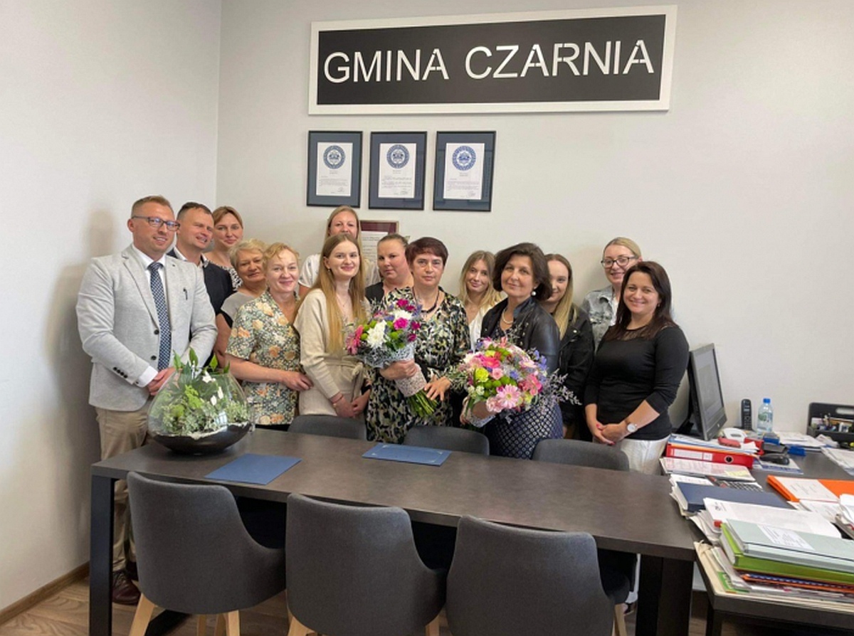 Urzędnicy z Czarni świętują wyjątkowe jubileusze [26.07.2023] - zdjęcie #3 - eOstroleka.pl