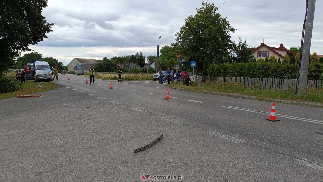 Wypadek w Borawem [26.07.2023] - zdjęcie #1 - eOstroleka.pl