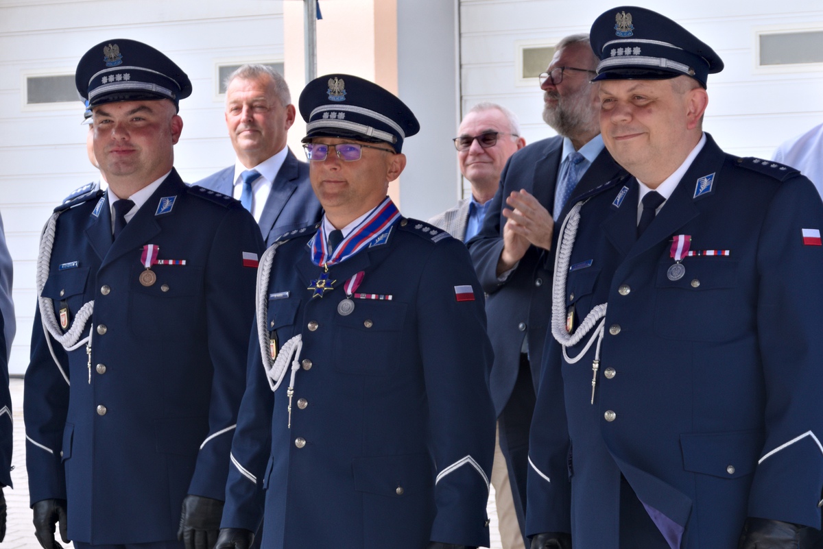 Święto Policji w Makowie Mazowieckim. Życzenia, odznaczenia, awanse [27.07.2023] - zdjęcie #7 - eOstroleka.pl