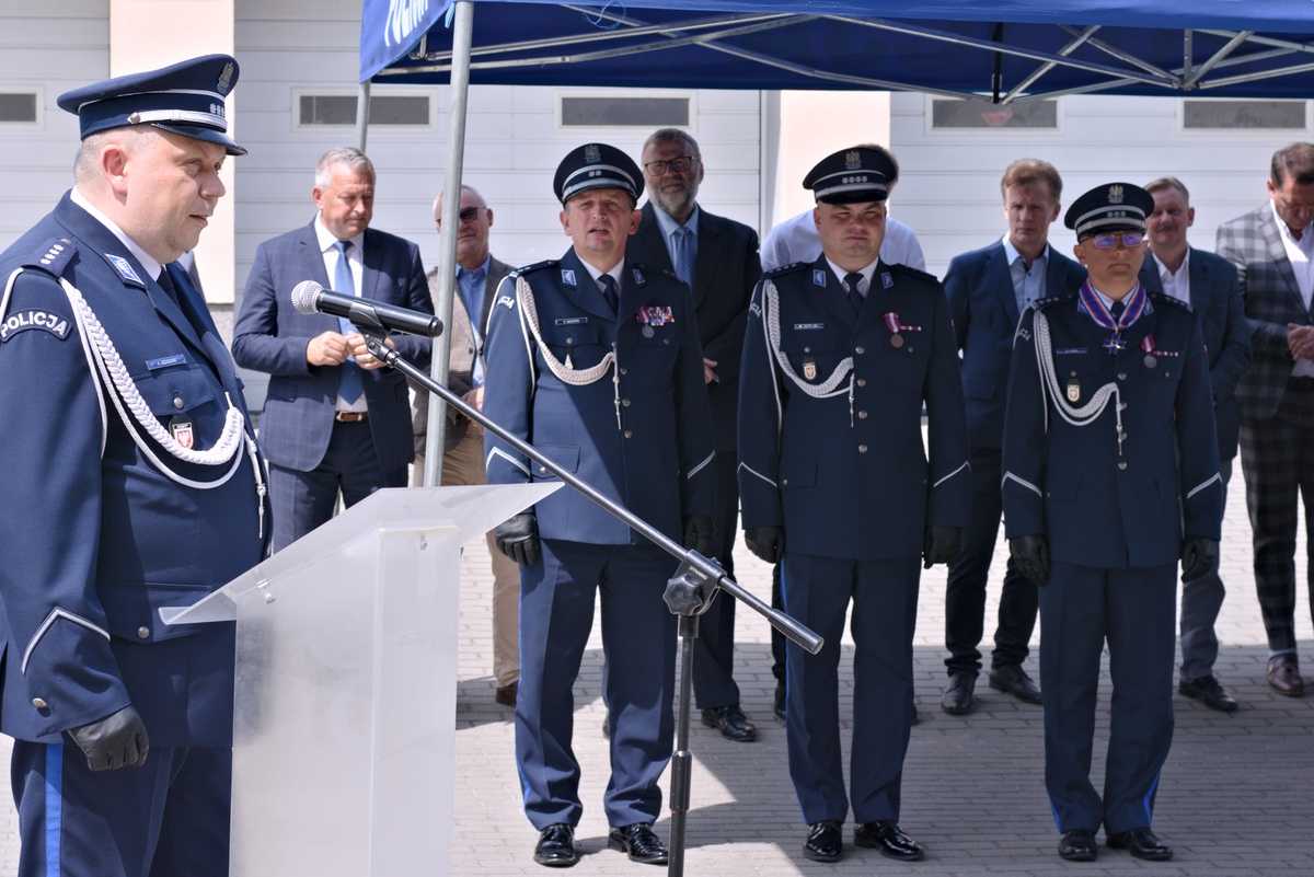 Święto Policji w Makowie Mazowieckim. Życzenia, odznaczenia, awanse [27.07.2023] - zdjęcie #6 - eOstroleka.pl
