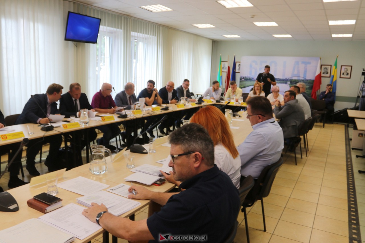 Sesja rady miasta [27.07.2023] - zdjęcie #4 - eOstroleka.pl