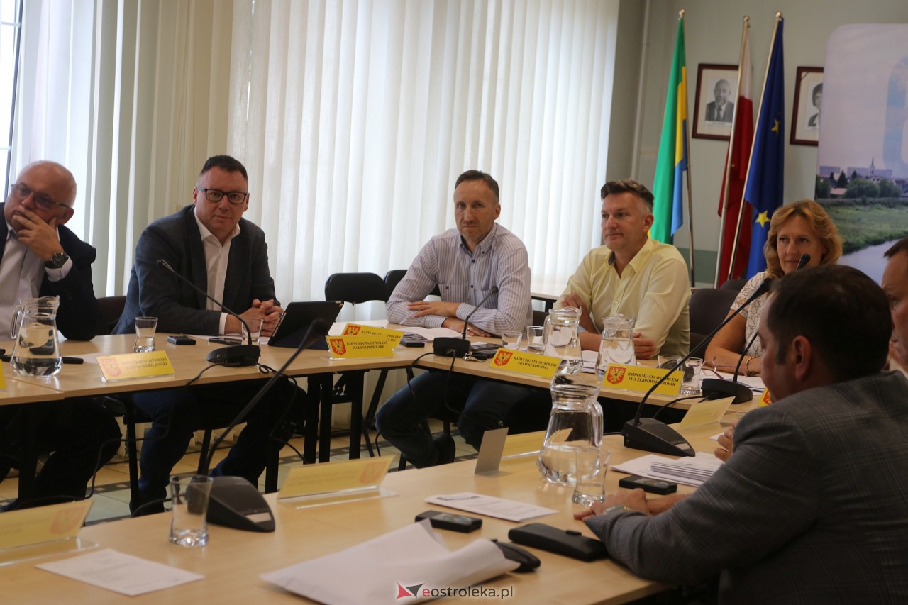 Sesja rady miasta [27.07.2023] - zdjęcie #1 - eOstroleka.pl