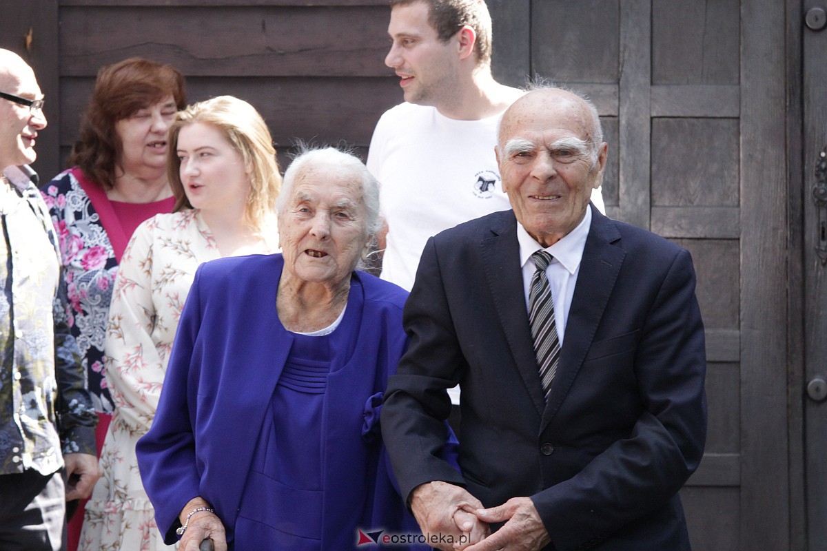 Piękny jubileusz! Pani Janina Oleksiak z Kunina skołyczła 100 lat! [29.07.2023] - zdjęcie #42 - eOstroleka.pl