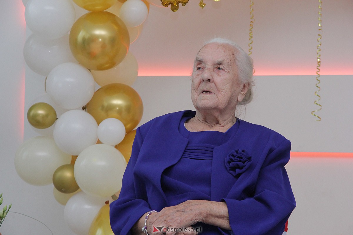 Piękny jubileusz! Pani Janina Oleksiak z Kunina skołyczła 100 lat! [29.07.2023] - zdjęcie #36 - eOstroleka.pl