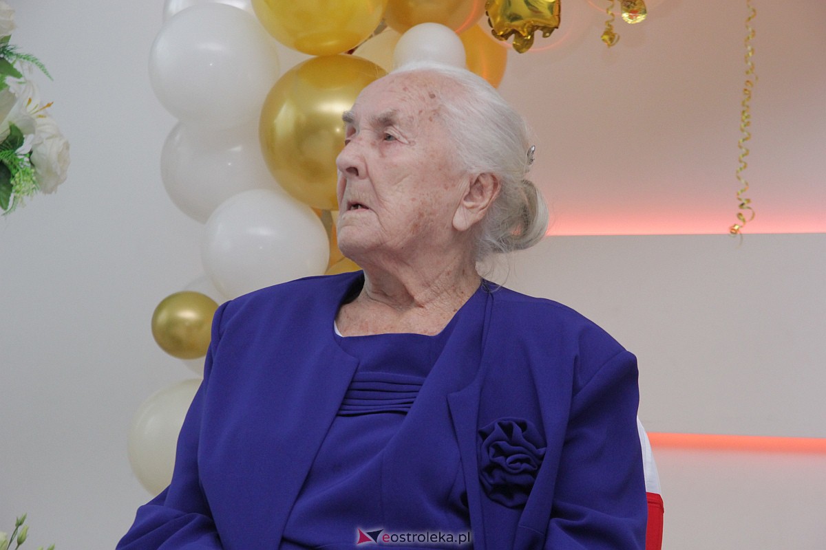 Piękny jubileusz! Pani Janina Oleksiak z Kunina skołyczła 100 lat! [29.07.2023] - zdjęcie #25 - eOstroleka.pl