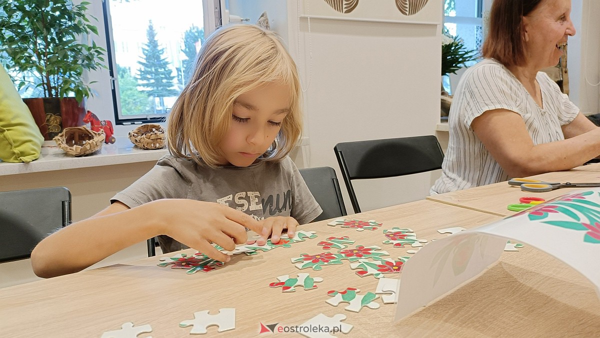 Warsztaty Etnodizajn po kurpiowsku - Malwa u płota - zdjęcie #15 - eOstroleka.pl