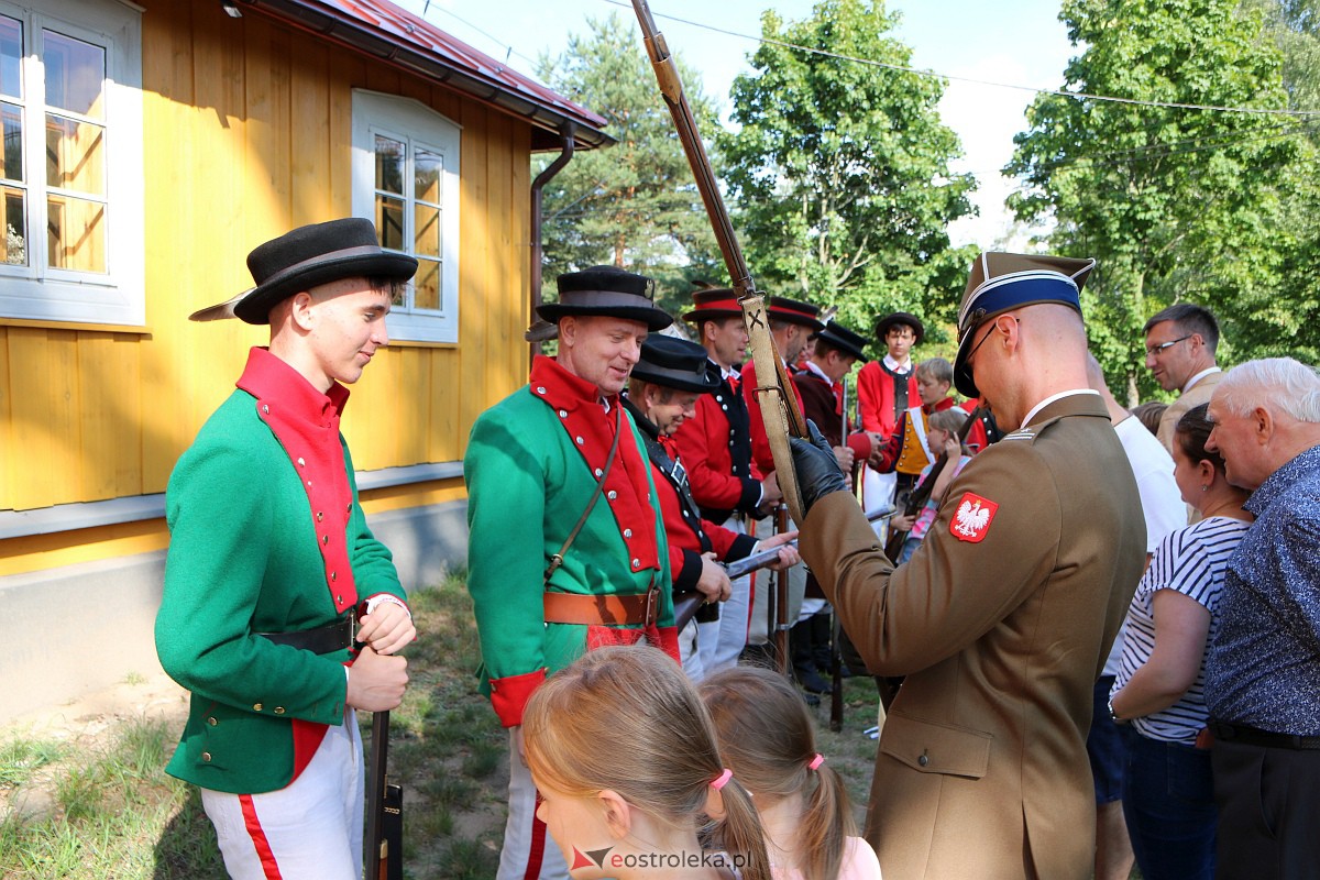 Jubileusz Tuzina Lat Stowarzyszenia Strzelców Kurpiowskich [30.07.2023] - zdjęcie #14 - eOstroleka.pl