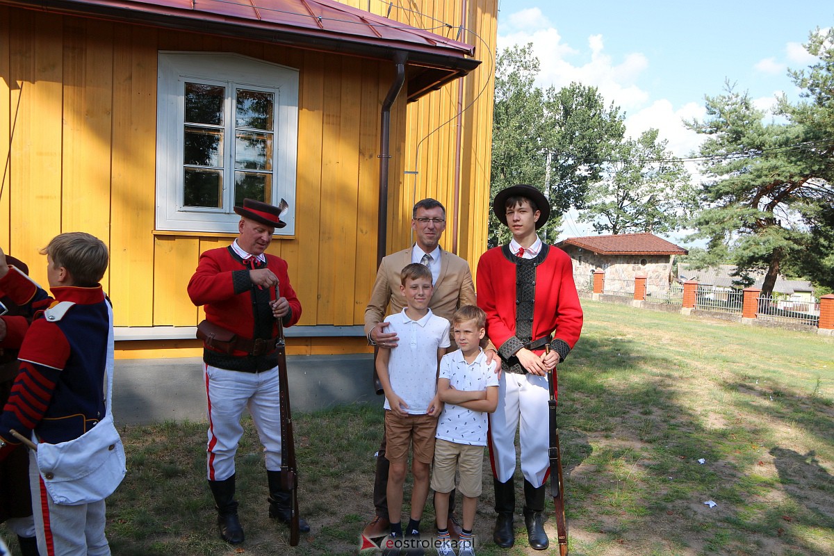 Jubileusz Tuzina Lat Stowarzyszenia Strzelców Kurpiowskich [30.07.2023] - zdjęcie #4 - eOstroleka.pl