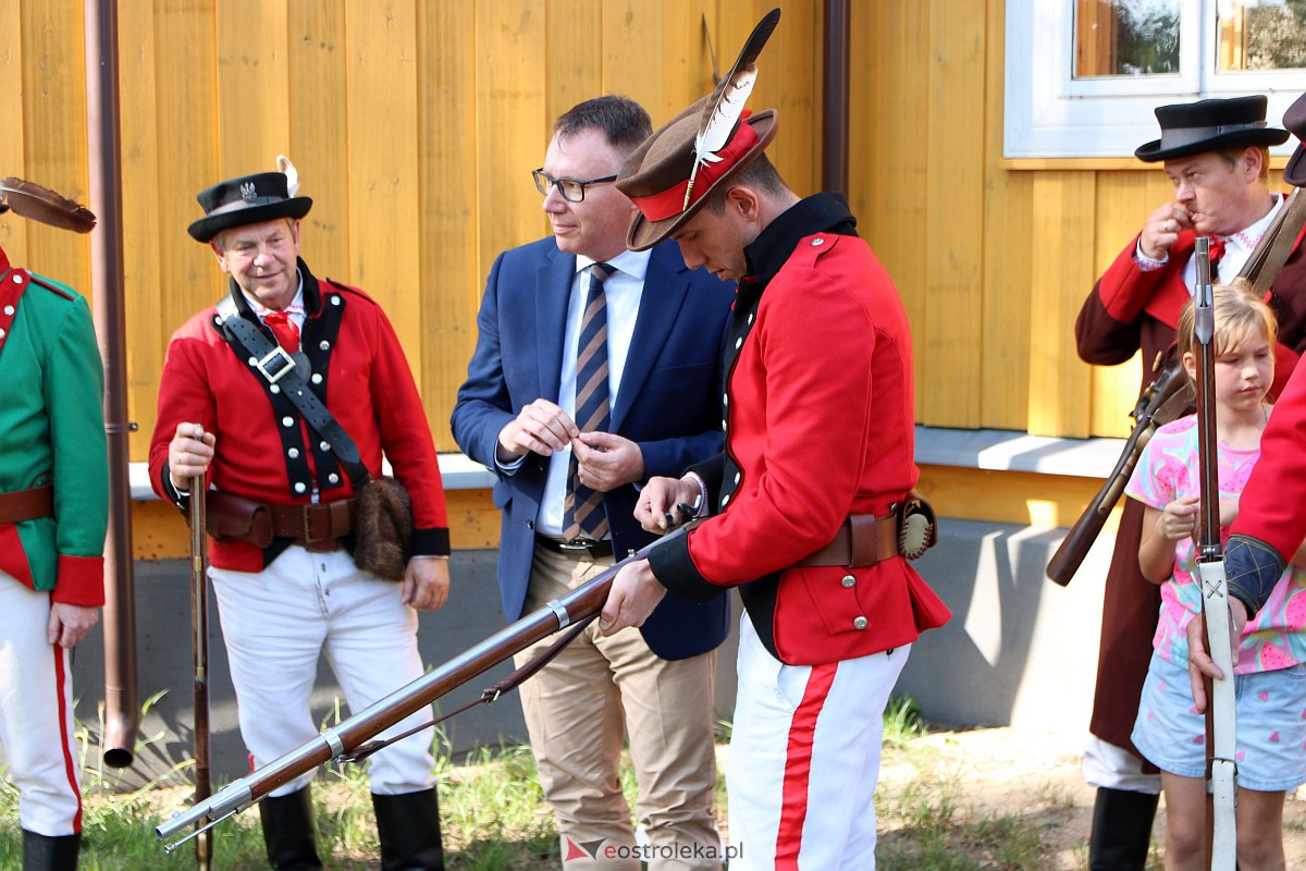 Jubileusz Tuzina Lat Stowarzyszenia Strzelców Kurpiowskich [30.07.2023] - zdjęcie #3 - eOstroleka.pl