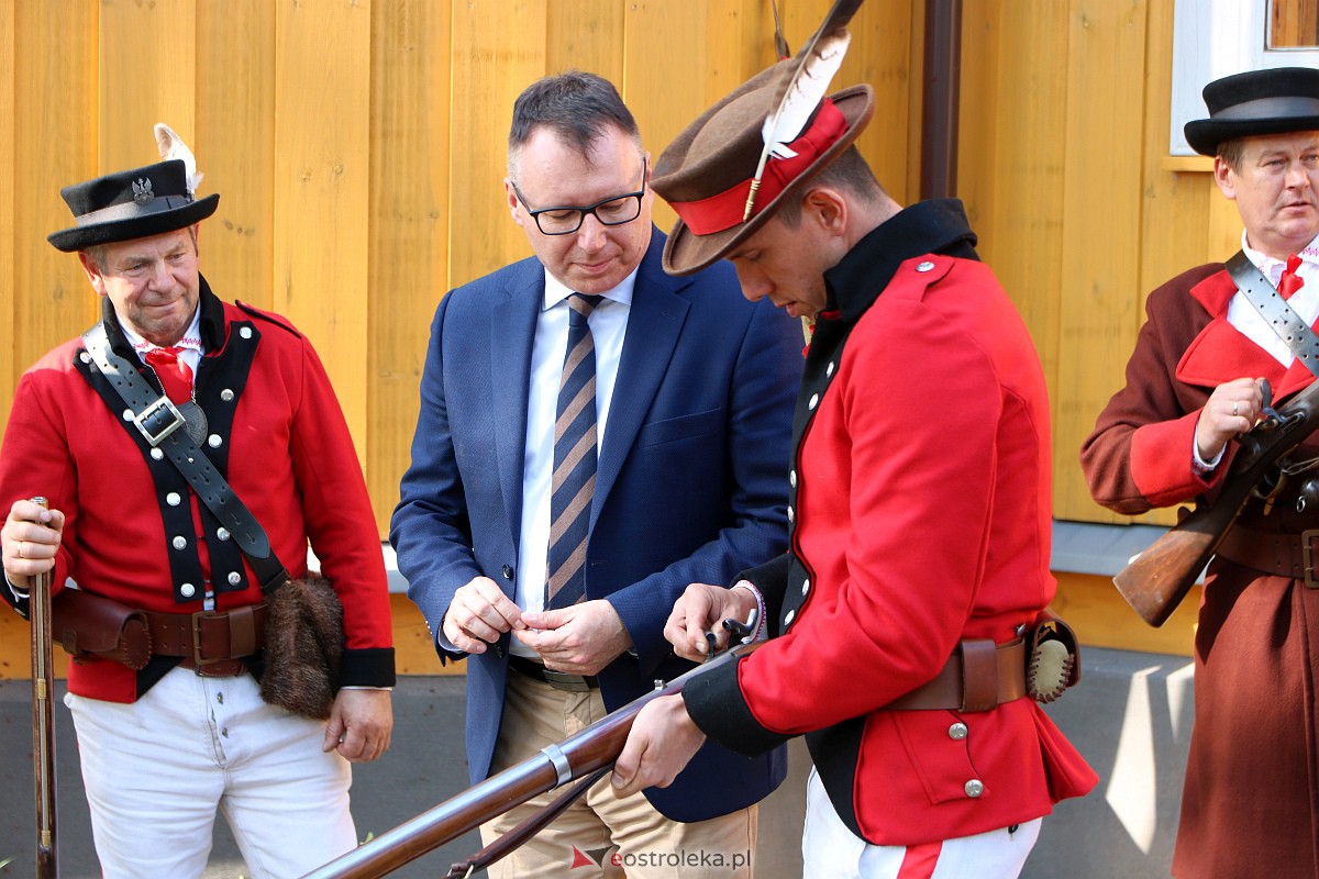 Jubileusz Tuzina Lat Stowarzyszenia Strzelców Kurpiowskich [30.07.2023] - zdjęcie #2 - eOstroleka.pl