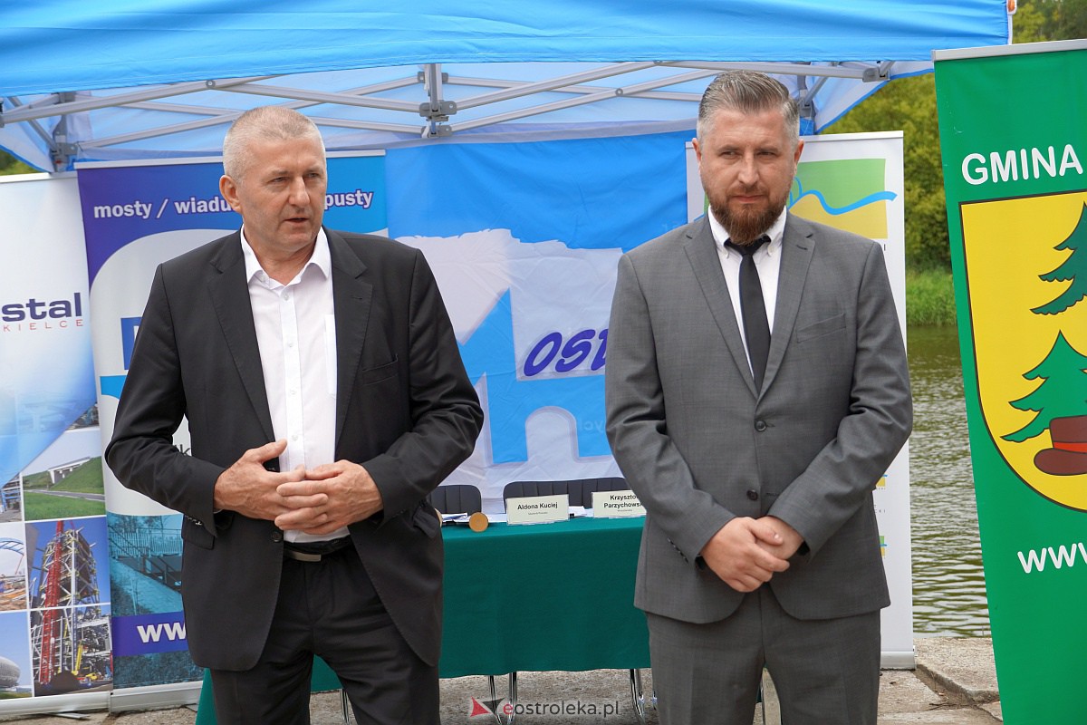 Podpisanie umowy na budowę mostu w Teodorowie [01.08.2023] - zdjęcie #19 - eOstroleka.pl
