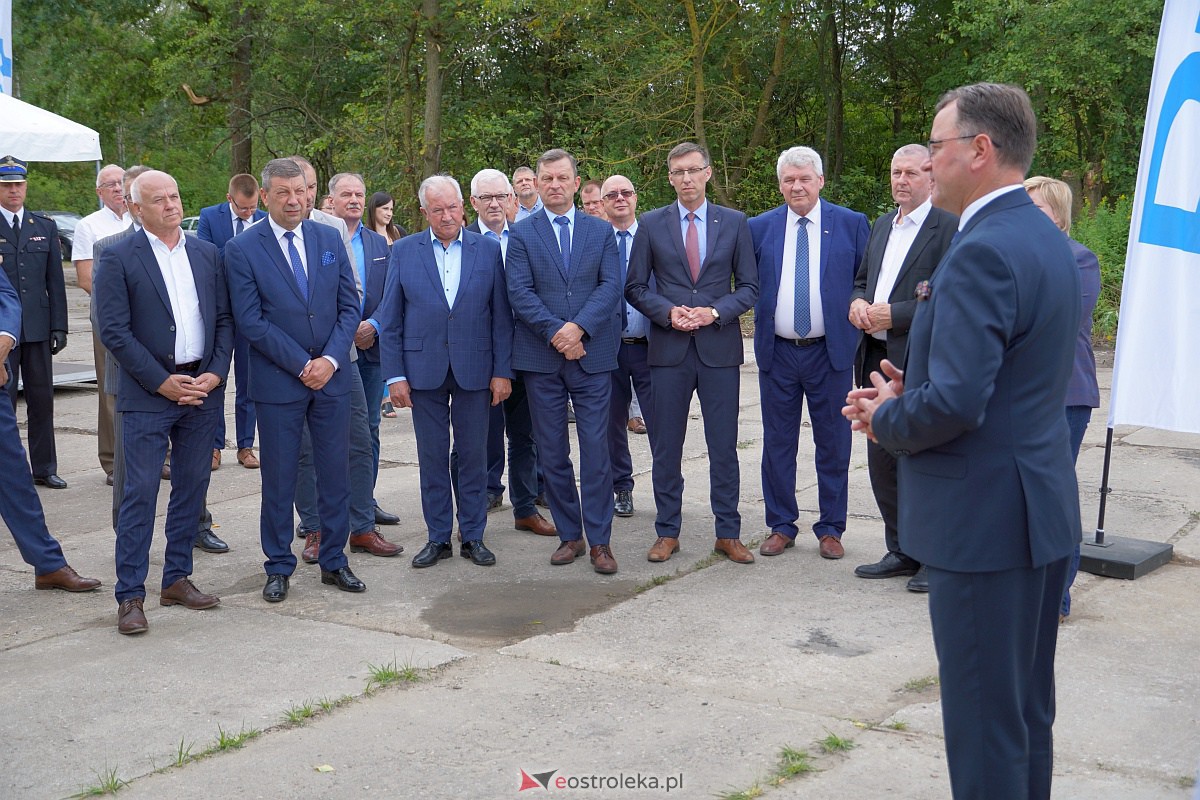 Podpisanie umowy na budowę mostu w Teodorowie [01.08.2023] - zdjęcie #9 - eOstroleka.pl